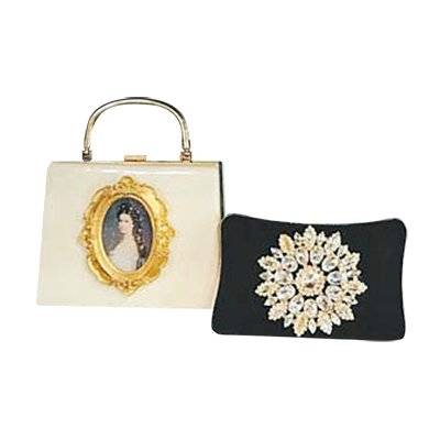 보석·레이스로 장식한 화려한 가방은 개화기 코스튬의 필수 액세서리. [황남양장점]