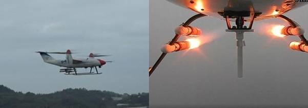 인공강우실험에 사용한 소형무인기 ‘TR-60’(왼쪽)와 무인기 하단부 연소탄 살포 모습(오른쪽) /과학기술정보통신부 제공