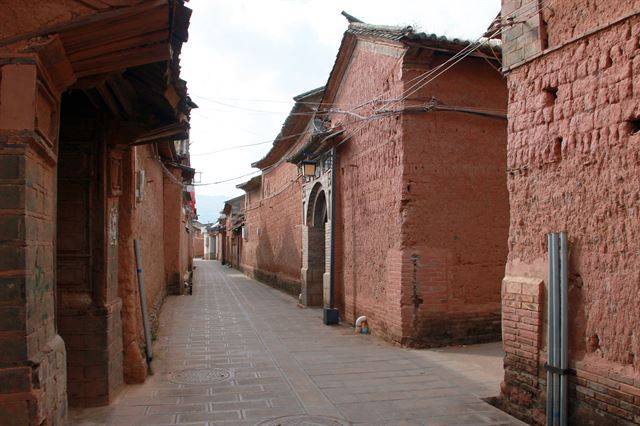 동연화촌의 청진사로 가는 골목