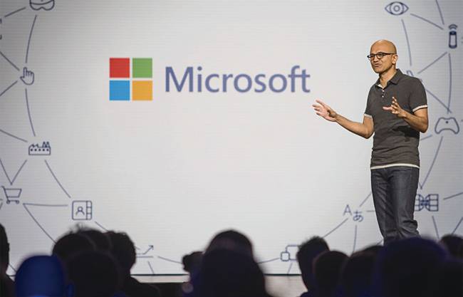 클라우드 중심으로 MS 체질을 개선한 사티아 나델라 MS 최고경영자(CEO). 사진 블룸버그