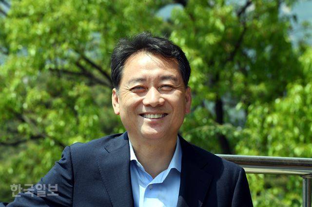 ‘노무현의 영원한 동지’ 이광재 전 강원지사를 14일 서울 종로구 북악산 자락에 있는 여시재에서 만났다. 고영권 기자