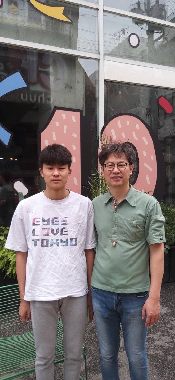 조민혁군과 아버지 조현석씨 / 제공=조현석