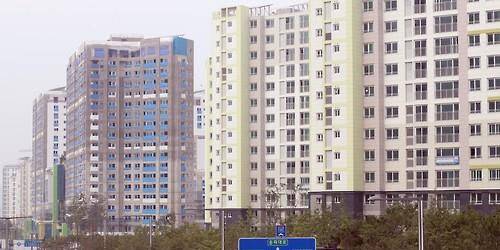 수도권 1·2기 신도시 주택 시장이 줄줄이 침체를 겪고 있다. 준강남권 입지에도 위례가 가장 많이 떨어졌으며 광교, 분당, 평촌도 일제히 내림세를 보였다.<연합뉴스>