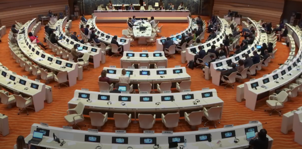 WHO는 25일 스위스 제네바에서 열린 제72차 세계보건기구(WHO) 총회 B위원회에서 게임 중독을 질병으로 지정하는 안을 포함한 국제질병표준분류기준(ICD) 개정안을 만장일치로 통과시켰다. /WHO 라이브 캡처