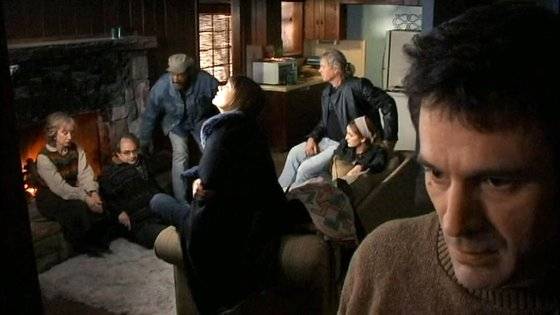 후기 구석기시절부터 살아온 '존 올드먼'이 주인공으로 나오는 SF영화 '맨 프럼 어스'의 한 장면. 올드먼은 송별회에서 자신의 정체를 밝히고 동료들의 추궁을 당한다. [사진 Youtube 캡처]