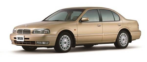 르노삼성의 전신인 삼성자동차의 첫 차였던 1세대 SM5/르노삼성 제공