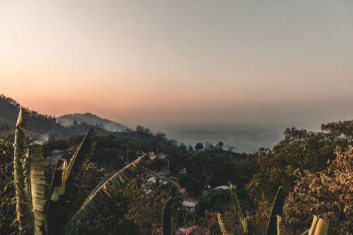 치타공 반다르반에서 바라본 석양. 사진=루아이 카발란(인스타그램&nbsp;@louaykabalan)