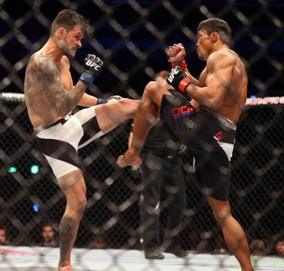 2015년 서울에서 열린 UFC 파이트 나이트에 출전했던 추성훈(오른쪽).