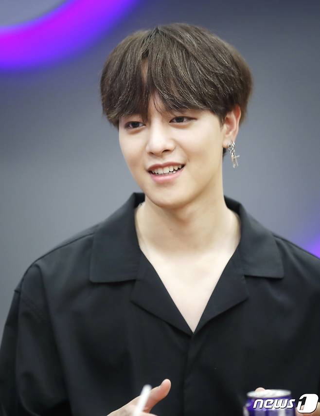 서울 장안동 RBW 사옥. 아이돌그룹 원어스(ONEUS) 레이븐 딥풀이. 2019.6.19/뉴스1 © News1 권현진 기자