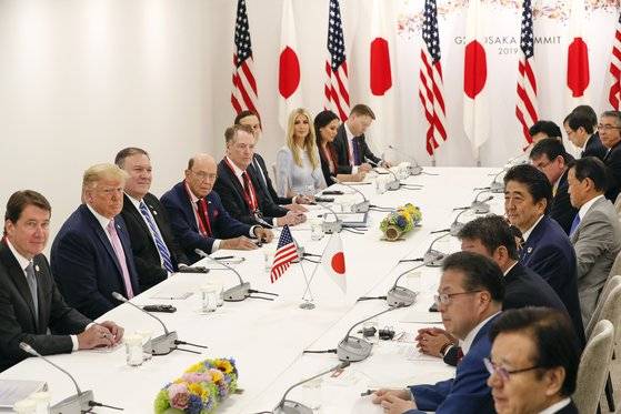 28일 오사카 G20정상회의장에서 미일 정상회담이 열렸다. [AP=연합뉴스]