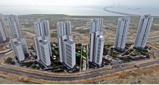 '힐스테이트 레이크 송도'의 전경.［사진 국토부］