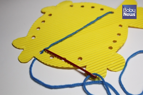 바느질 놀이. ⓒ허진