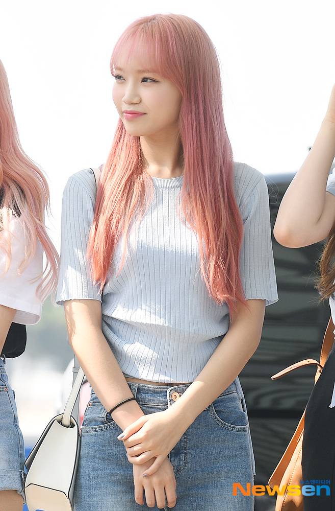 김채원, 상큼한 미소