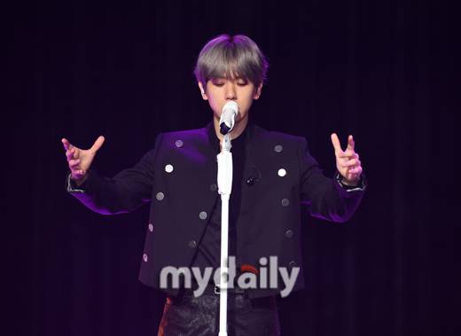 ▲ 엑소 백현 '제스처도 남달라'