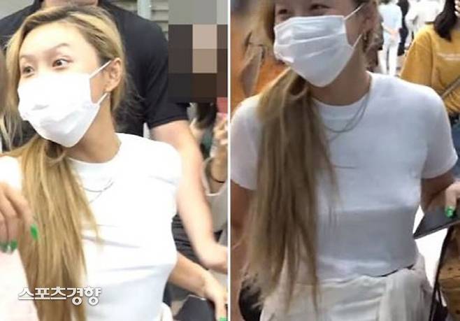 마마무 화사의 노브라 공항 패션이 수일째 대중들의 갑론을박으로 이어지고 있다. 뉴스엔 유튜브 방송 화면 캡처