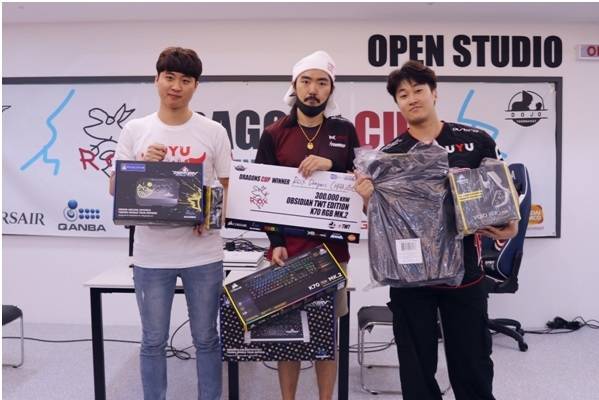 TWT 2019 도조 대회에서 우승한 '샤넬' 강성호(가운데, 사진=락스 게이밍 제공).