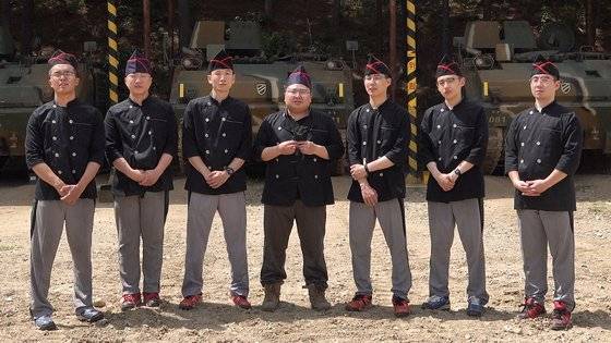 기보대대 장갑차는 경유로 움직이지만 여기에 탑승한은 전투원은 조리병이 만든 식사를 먹고 전투에 나선다. 주말이나 휴일도 없이 삼시세끼를 모두 책임진 조리병에게 따뜻한 격려가 필요하다. [영상캡처 = 왕준열 기자]