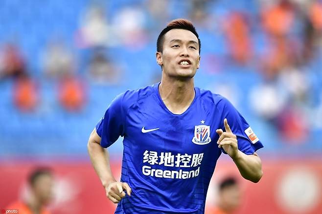 김신욱이 중국 무대 진출 후 3경기 연속 득점에 성공했다. (상하이 선화 홈페이지) © 뉴스1