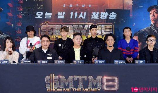 래퍼 키드밀리(왼쪽 위부터 시계방향), 보이콜드, 비와이, 밀릭, 기리보이, 버벌진트, 스윙스, 이영주 PD, 최효진 Mnet 책임 프로듀서가 26일 오전 11시 서울 상암동 CJ ENM센터 탤런트 스튜디오 에서 열린 ‘쇼미더머니8’ 제작발표회에 참석했다./ 서예진 기자 yejin@
