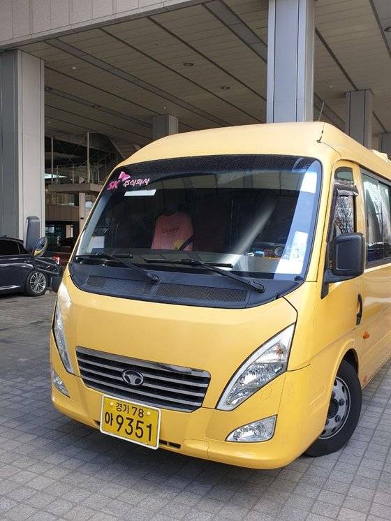 SK C&C의 직원용 셔틀버스. [사진 SK C&C]