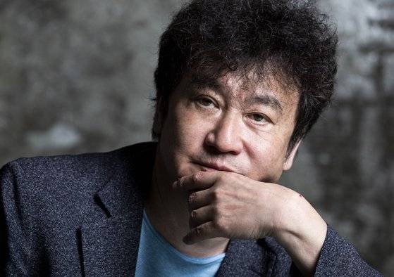 김진명 작가는 ’직지에 대한 소설을 너무 늦게 썼다“며 ’직지가 구텐베르크의 금속활자에 영향을 미쳤을 수도 있다는 상상을 더 일찍 하지 못한 게 부끄럽다“고 말했다. 권혁재 사진전문기자