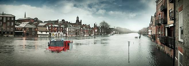 메르세데스-벤츠 유니목 다목적 산불진화 소방차. /사진=다임러 트럭