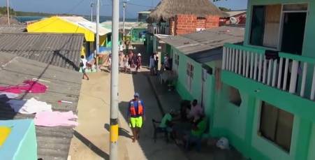 산타크루즈 섬의 거리 모습