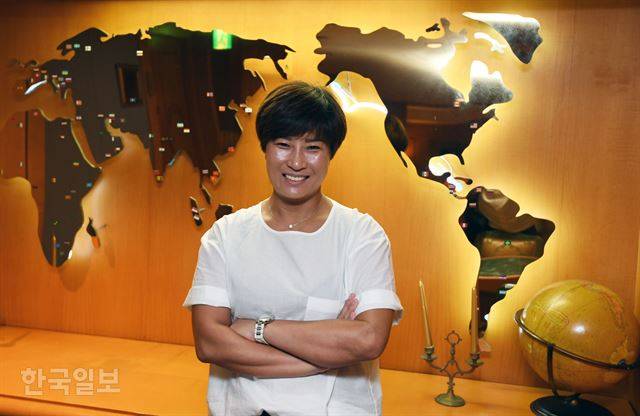 골프로 세계를 제패한 박세리 감독, 은퇴 후 골프채를 잡지 않았던 그는 다음달 ‘설해원 레전드 매치’에 출전한다. 그를 비롯해 아니카 소렌스탐(스웨덴), 로레나 오초아(멕시코), 줄리 잉스터(미국) 등 LPGA의 전설들과 박성현(솔레어), 렉시 톰슨(미국), 아리야 주타누간(태국) 등 차세대 주자들이 나선다. 홍인기 기자