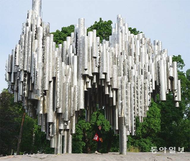 헬싱키 시벨리우스공원에 있는 시벨리우스 모뉴먼트.