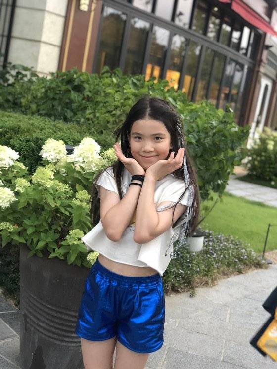 이수안 학생모델은 평소 트윙클을 이용해 헤어에 포인트를 준다.