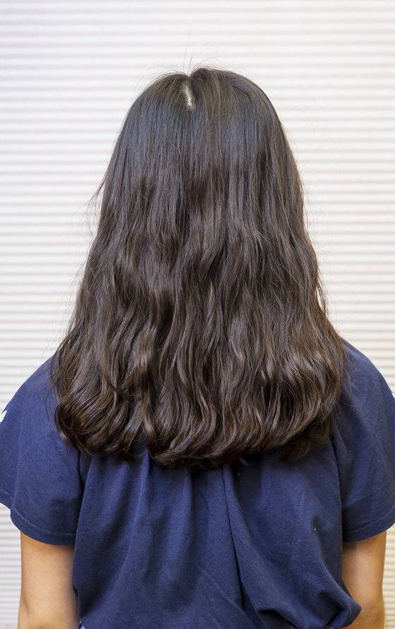 before 어깨선 기장의 웨이브 스타일인 이은채 학생기자.