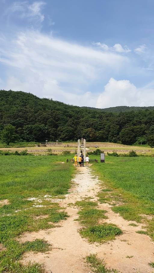 폐허로 변한 보원사지