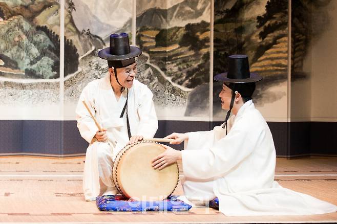 새판소리 ‘빨간 피터 이야기’ 공연 장면(사진=판소리퍼포먼스그룹 미친광대).