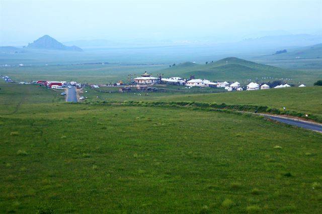 네이멍구 국도변 관망대에서 본 우란부퉁 초원.