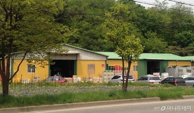 경기도 개발제한구역 내 물류 창고 모습/사진= 머니투데이DB