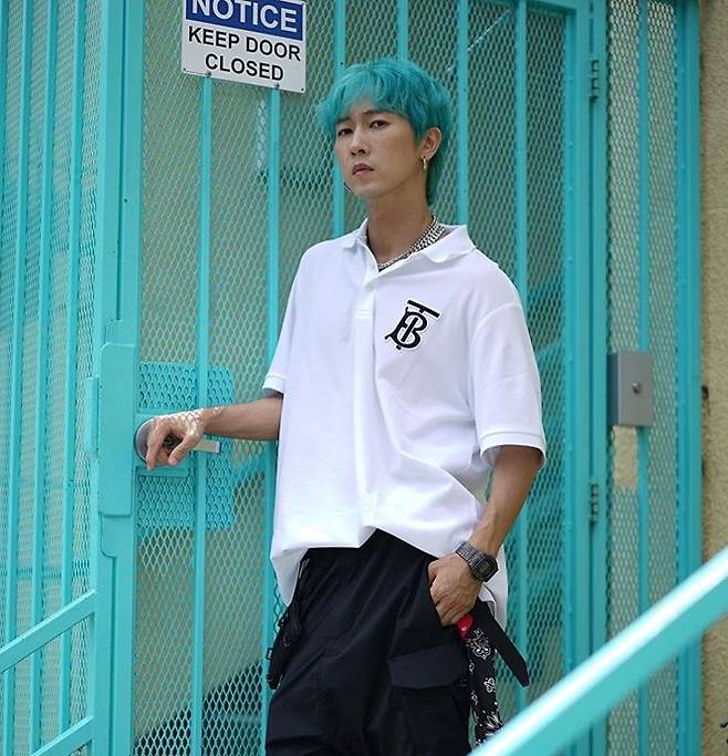 ▲ 10월 4일 신곡 '위캔드'를 공개하는 장우혁. 출처| 장우혁 인스타그램