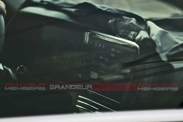 현대차 신형 '그랜저IG 페이스리프트' 인테리어 (출처：그랜저멤버스 카페)