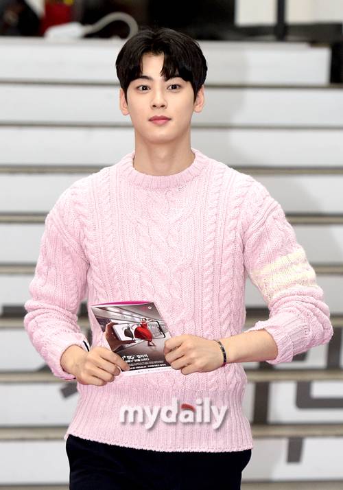 ▲ 아스트로 차은우 '하트 모양 앞머리'