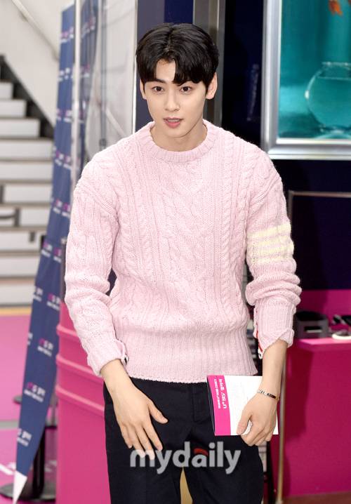 ▲ 아스트로 차은우 '심쿵 비주얼'