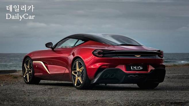 애스턴 마틴, DBS GT 자가토