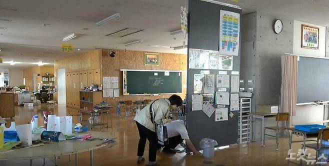 후쿠오카에 위치한 하카타 초등학교에도 교실 벽이 없다. 아이들은 오픈된 공간에서 생활하며 수업을 받고 있다. (사진=김송이 기자)