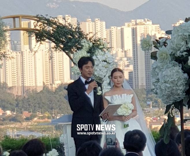 [단독] 김민준♥권다미, 화보 같은 야외결혼식 현장..지드래곤도 참석[종합] | 인스티즈