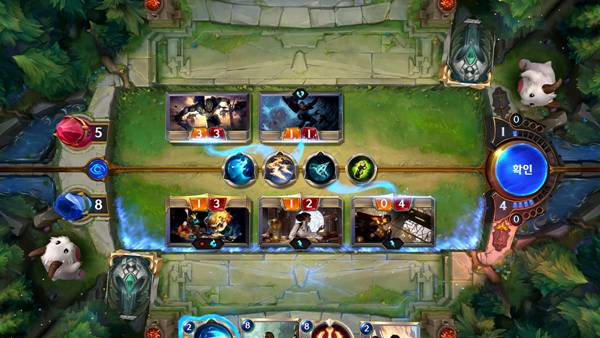 16일 라이엇 게임즈가 공개한 카드 게임 '레전드 오브 룬테라'. 사진=라이엇 게임즈 제공