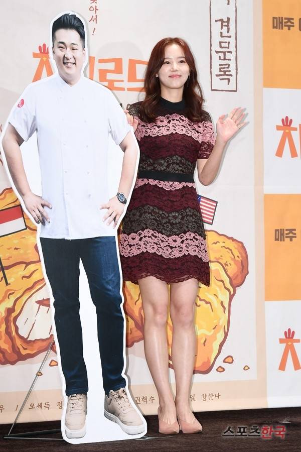 Olive '치킨로드' 기자간담회에 참석한 강한나. 사진=조은정 기자 new@hankooki.com