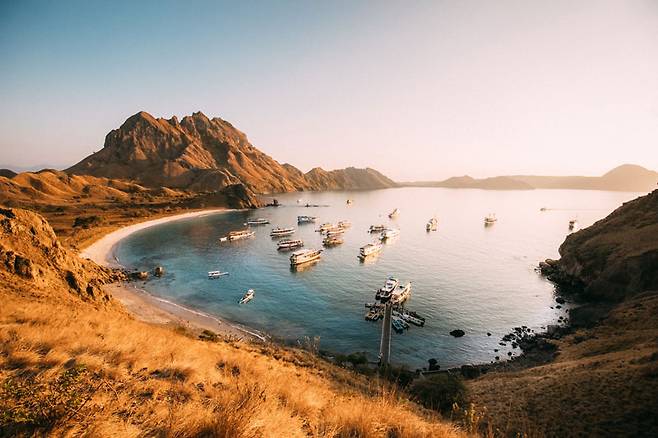 화이트 비치, 파다르섬에서는 총 3개의 해변을 내려다볼 수 있다