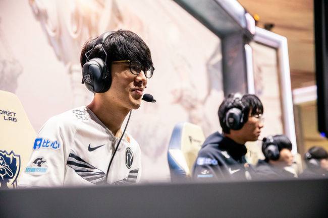 라이엇게임즈 플리커.