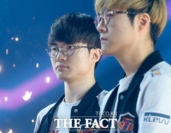 SK텔레콤T1이 27일(한국 시간) 오후 스페인 마드리드 팔라시오 비스탈레그레에서 열린 '2019 리그오브레전드 월드 챔피언십' 8강 3세트에서 스플라이스에게 예상하지 못한 일격을 맞았다. /더팩트 DB