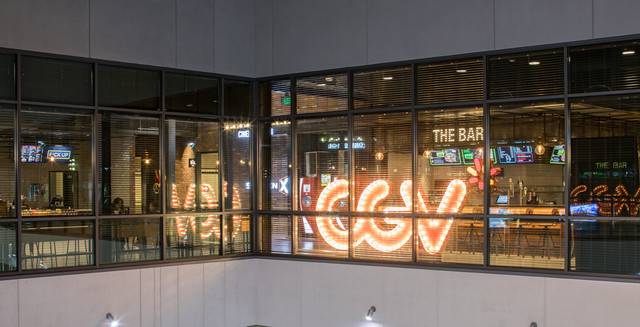 미국 로스엔젤레스에 위치한 씨지브이(CGV) 2호점 CGV 부에나 파크(Buena Park)의 모습.