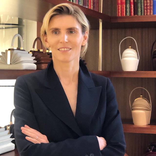 지난 6월 방한해 가브리엘라 허스트가 청담동 분더샵에서 인터뷰를 하며 웃고 있다./심희정기자