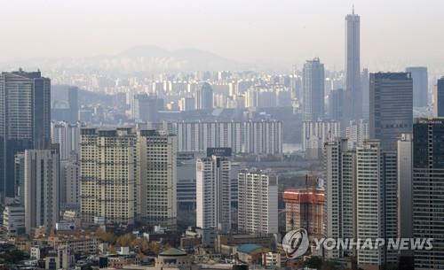 집값 오른 서울, 내년 보유세 최대 3배 뛴다…공시가 인상 영향 [연합뉴스 자료사진]